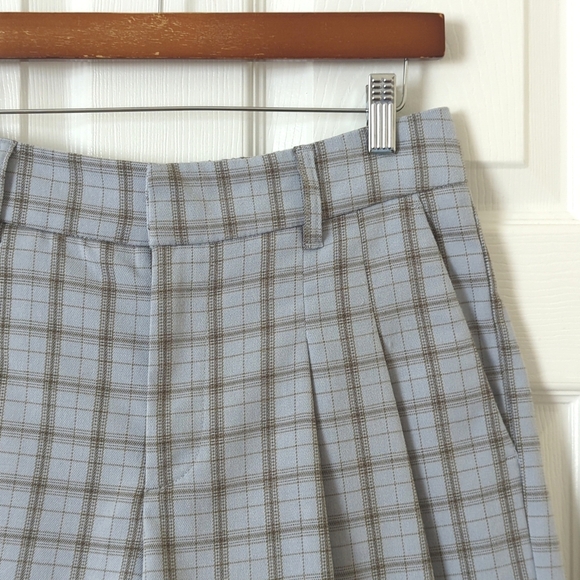 Urban Outfitters Kennedy Preppy Plaid Pleated High Waisted Menswear Shorts M - Picture 2 of 12